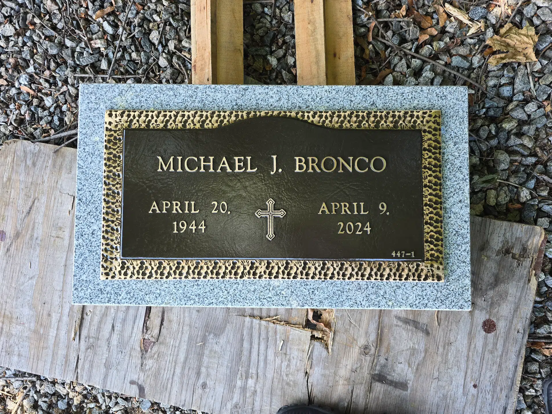 Bronze Headstone Plaque hand-carved by Headstone Plaque Shop in NJ — image 3